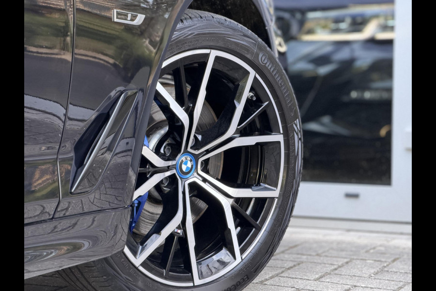 BMW 5 Serie Touring 530e xDrive High Ex. M-Sport |Pano|M-Seats|HUD|Laser|Trekhaak|19"