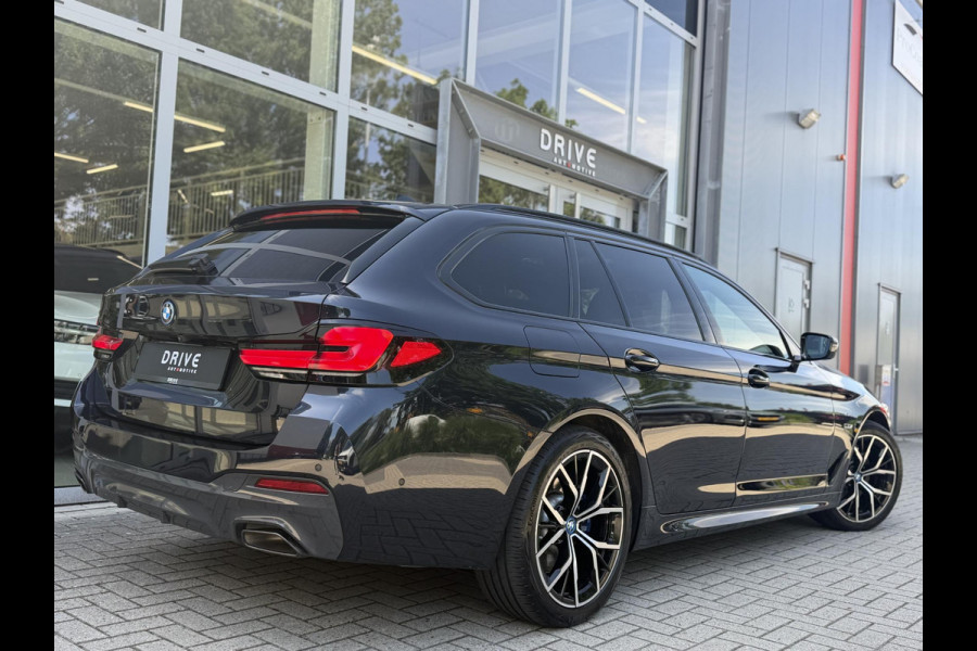 BMW 5 Serie Touring 530e xDrive High Ex. M-Sport |Pano|M-Seats|HUD|Laser|Trekhaak|19"