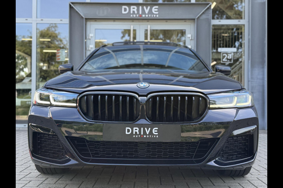 BMW 5 Serie Touring 530e xDrive High Ex. M-Sport |Pano|M-Seats|HUD|Laser|Trekhaak|19"