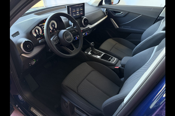 Audi Q2 35 TFSI 1.5 S-LINE ✅ 2026 ✅150PK PANO SCHUIFDAK VIR.COCKPIT ELEK.KLEP TOUCHSCREEN CARPLAY NAVI CAMERA MATRIX LED STOELVERW. PDC  2026 S-EDITION
