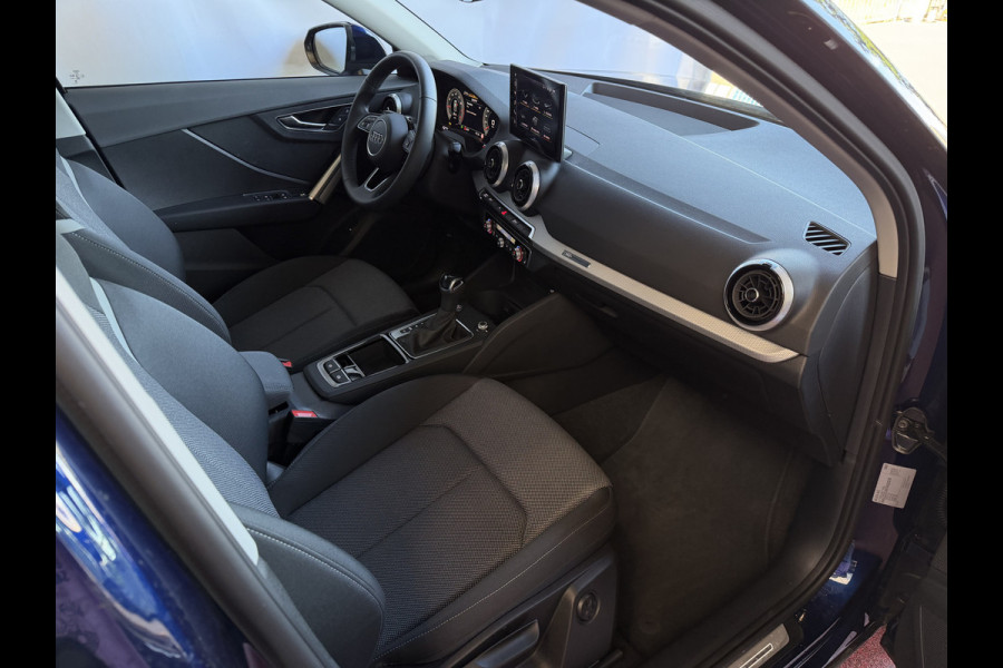 Audi Q2 35 TFSI 1.5 S-LINE ✅ 2026 ✅150PK PANO SCHUIFDAK VIR.COCKPIT ELEK.KLEP TOUCHSCREEN CARPLAY NAVI CAMERA MATRIX LED STOELVERW. PDC  2026 S-EDITION