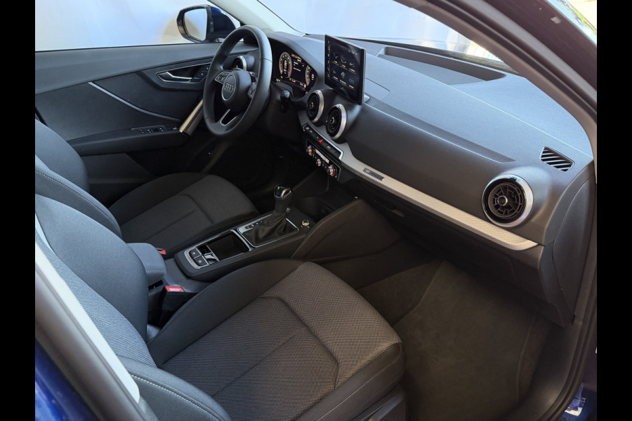 Audi Q2 35 TFSI 1.5 S-LINE ✅ 2026 ✅150PK PANO SCHUIFDAK VIR.COCKPIT ELEK.KLEP TOUCHSCREEN CARPLAY NAVI CAMERA MATRIX LED STOELVERW. PDC  2026 S-EDITION