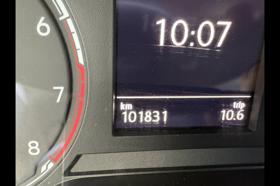 Volkswagen Polo 1.0 TSI Comfortline Airco - Navigatie - Cruise control - Bluetooth - Licht metalen velgen 17 inch - Elektrische ramen - Mistlampen - Radio - Stuur multifunctioneel - - Start/stop systeem - Led verlichting