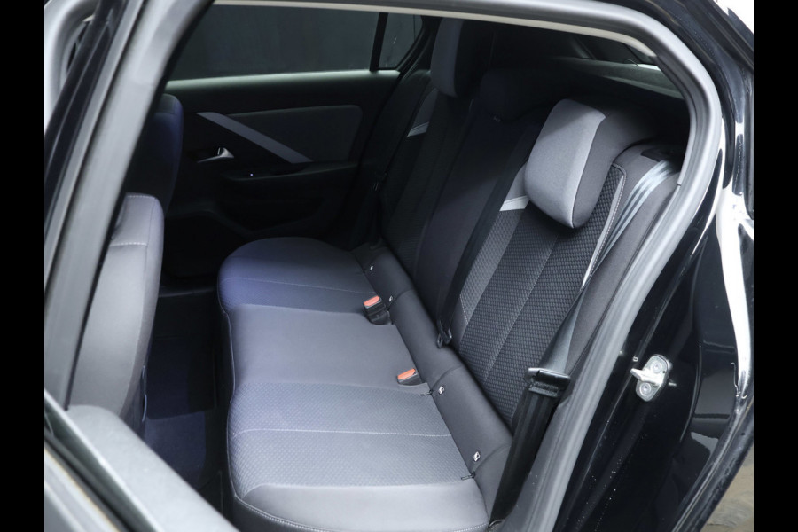 Opel Astra 1.2 Edition Sport (APPLE CARPLAY,NAVI,DIGITAL COCKPIT,PDC,CLIMATE,CRUISE,LED,SPORTSTOELEN,LM VELGEN,NETTE STAAT)
