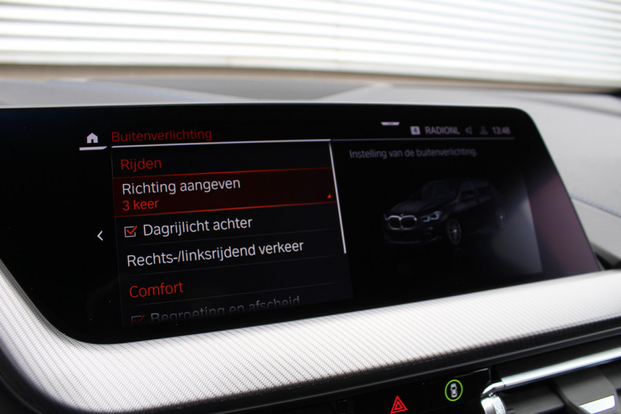 BMW 1-serie 118i Business Edition | M-Sport | Origin NL | Camera | Trekhaak | Navigatie