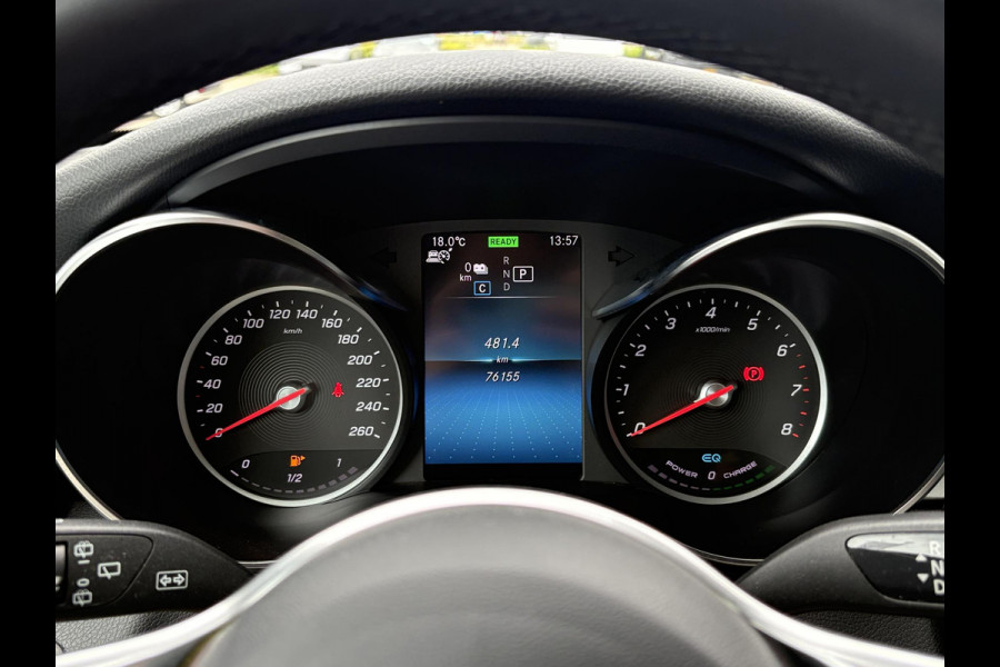 Mercedes-Benz GLC 300e 4MATIC 320pk | Plug-in Hybride | PHEV | Panoramadak | Achteruitrijcamera | Adaptive cruise control
