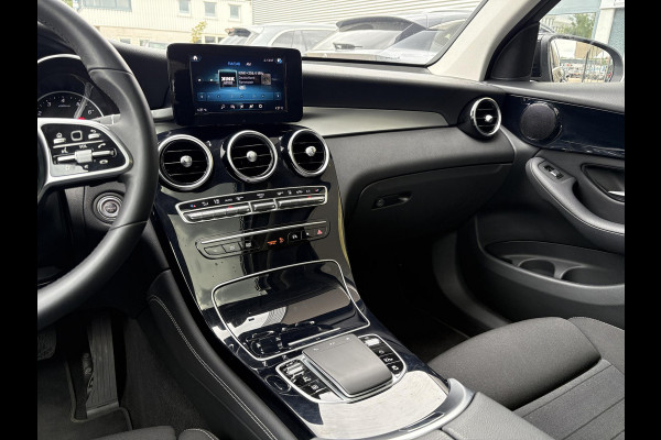Mercedes-Benz GLC 300e 4MATIC 320pk | Plug-in Hybride | PHEV | Panoramadak | Achteruitrijcamera | Adaptive cruise control