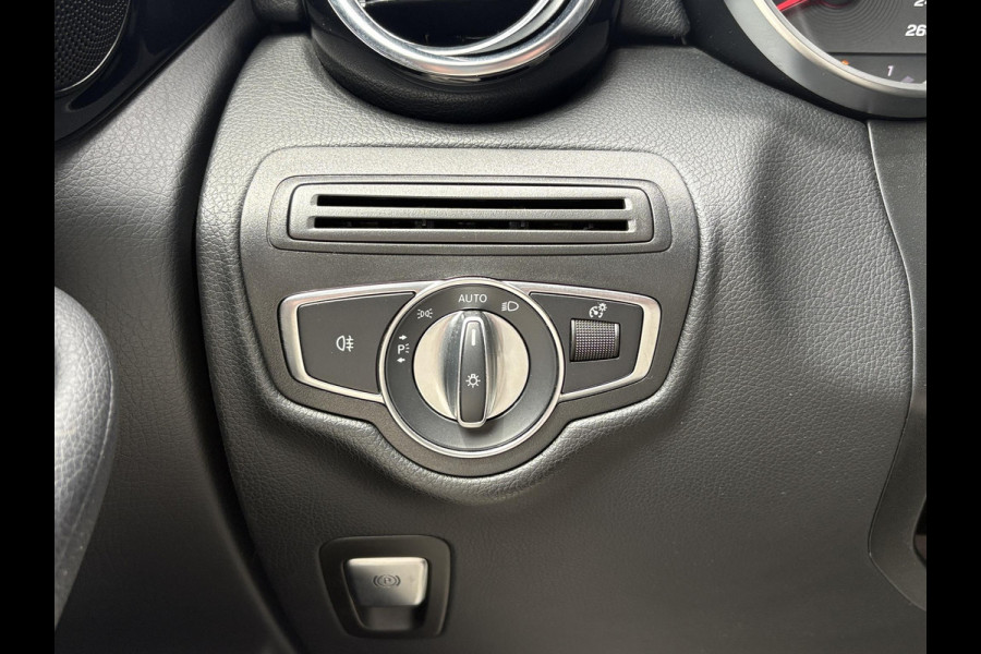 Mercedes-Benz GLC 300e 4MATIC 320pk | Plug-in Hybride | PHEV | Panoramadak | Achteruitrijcamera | Adaptive cruise control