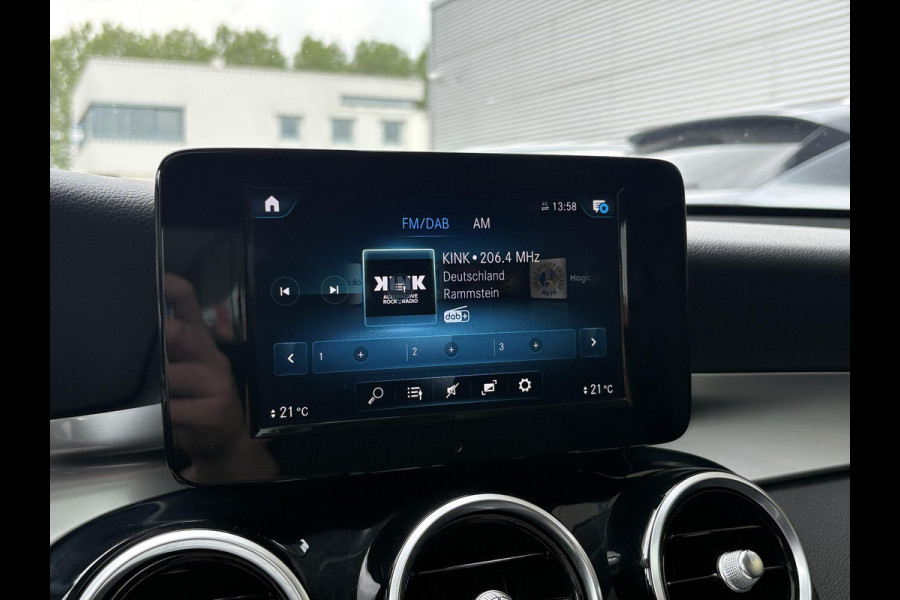 Mercedes-Benz GLC 300e 4MATIC 320pk | Plug-in Hybride | PHEV | Panoramadak | Achteruitrijcamera | Adaptive cruise control
