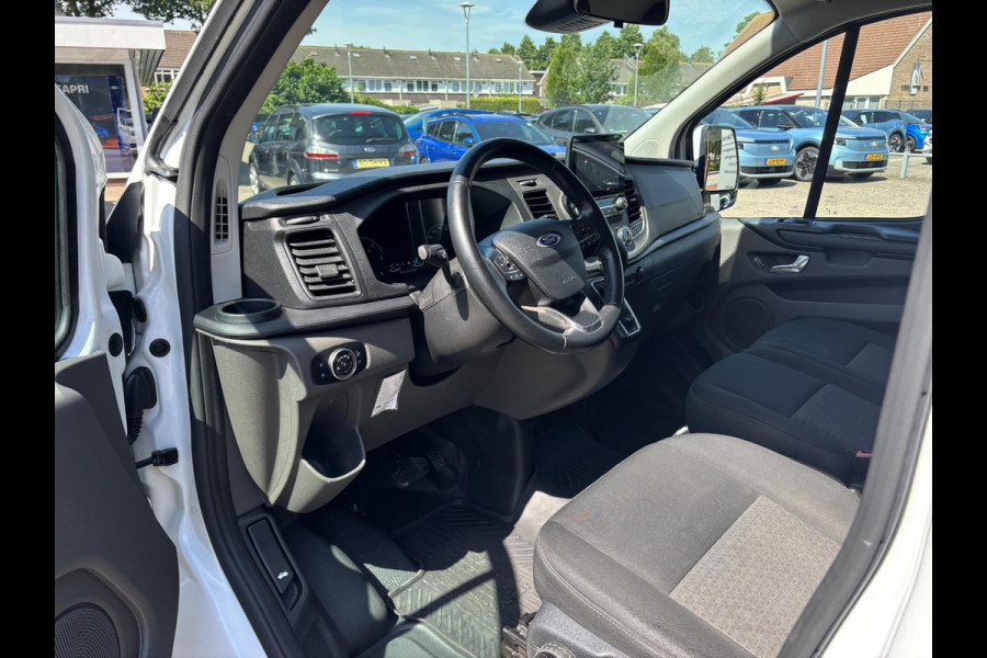 Ford Transit Custom 300 2.0 TDCI L1H1 Trend 130pk Automaat | Trekhaak | Carplay & Android Auto | 3 zits | Achteruitrijcamera | Cruise control | Stoelverwarming