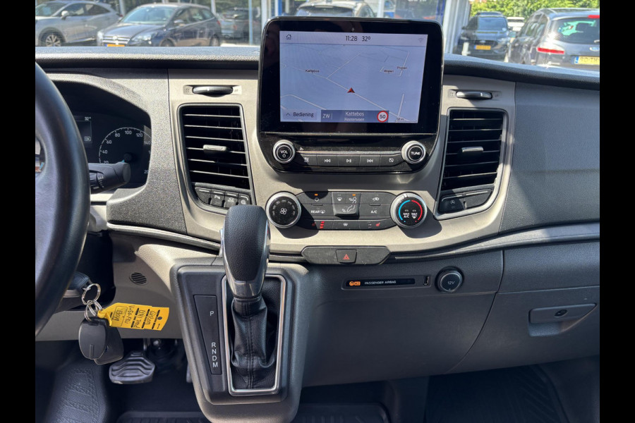 Ford Transit Custom 300 2.0 TDCI L1H1 Trend 130pk Automaat | Trekhaak | Carplay & Android Auto | 3 zits | Achteruitrijcamera | Cruise control | Stoelverwarming