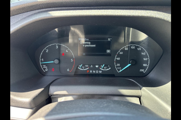 Ford Transit Custom 300 2.0 TDCI L1H1 Trend 130pk Automaat | Trekhaak | Carplay & Android Auto | 3 zits | Achteruitrijcamera | Cruise control | Stoelverwarming