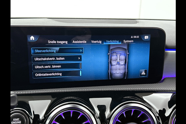 Mercedes-Benz A-Klasse 180 Business Solution AMG Lichtmetalen velgen | Navigatie | MBUX wide screen | Parking support | Inclusief 24 maanden MB Certified garantie voor Europa.