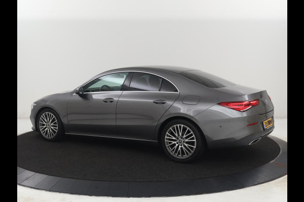 Mercedes-Benz CLA-Klasse 180 Business Solution Progressive | Stoelverwarming | Carplay | Sfeerverlichting | Half leder | Camera | Navigatie | Widescreen | Full LED | Park Assist | DAB | 18'' velgen | Cruise control