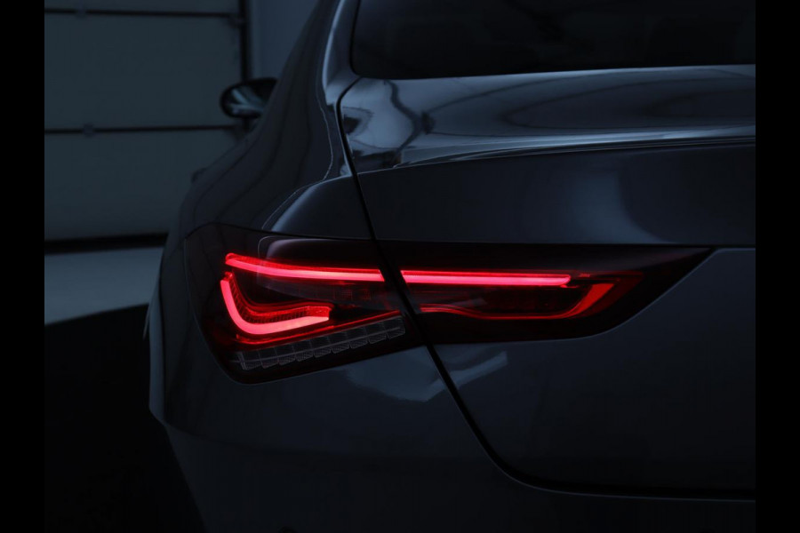 Mercedes-Benz CLA-Klasse 180 Business Solution Progressive | Stoelverwarming | Carplay | Sfeerverlichting | Half leder | Camera | Navigatie | Widescreen | Full LED | Park Assist | DAB | 18'' velgen | Cruise control