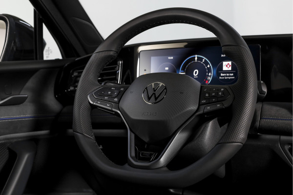 Volkswagen Tiguan 1.5 eHybrid 272 PK R-Line | Black Style | S/K-panodak | Adapt. Cruise | Stoel-+stuurverw. | App. Connect | Camera | LM 19" | 3707