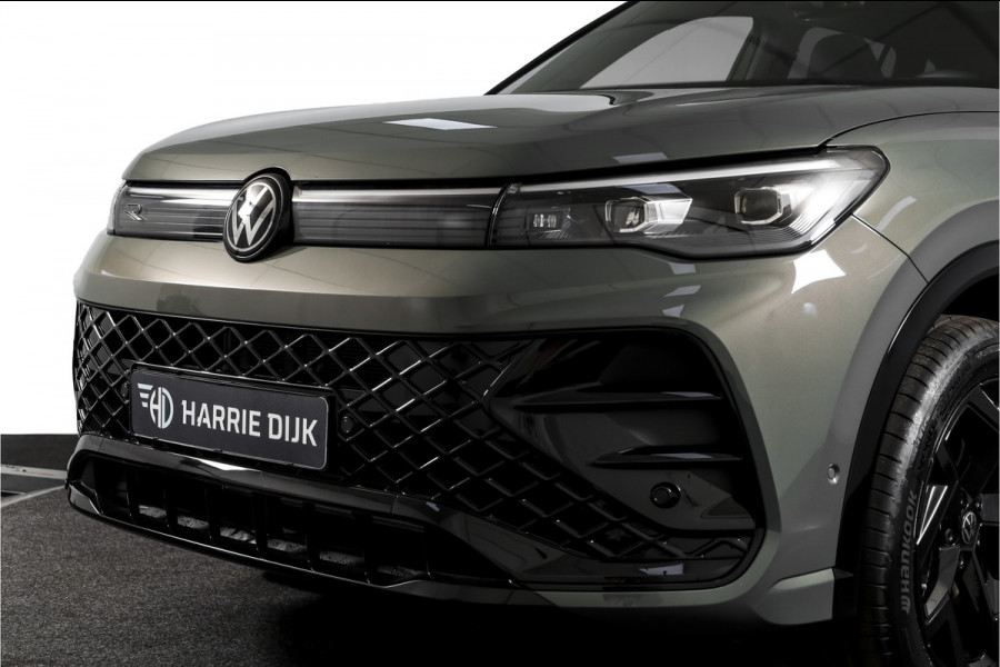 Volkswagen Tiguan 1.5 eHybrid 272 PK R-Line | Black Style | S/K-panodak | Adapt. Cruise | Stoel-+stuurverw. | App. Connect | Camera | LM 19" | 3707