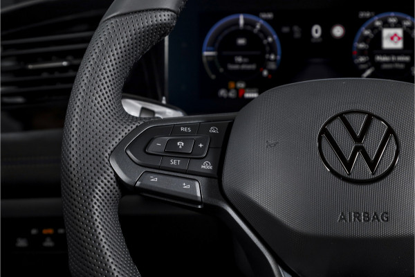 Volkswagen Tiguan 1.5 eHybrid 272 PK R-Line | Black Style | S/K-panodak | Adapt. Cruise | Stoel-+stuurverw. | App. Connect | Camera | LM 19" | 3707