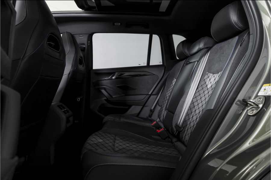 Volkswagen Tiguan 1.5 eHybrid 272 PK R-Line | Black Style | S/K-panodak | Adapt. Cruise | Stoel-+stuurverw. | App. Connect | Camera | LM 19" | 3707