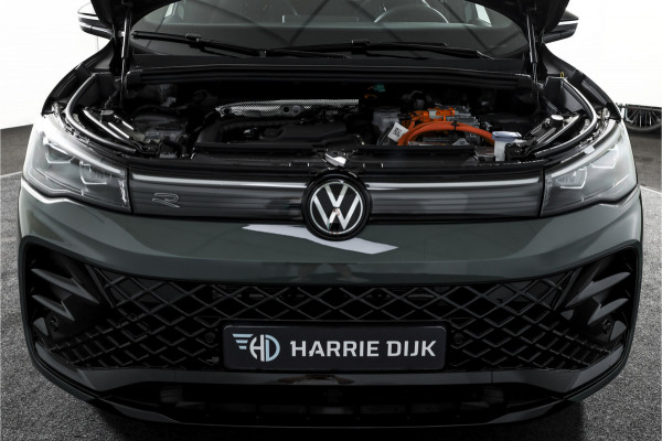 Volkswagen Tiguan 1.5 eHybrid 272 PK R-Line | Black Style | S/K-panodak | Adapt. Cruise | Stoel-+stuurverw. | App. Connect | Camera | LM 19" | 3707