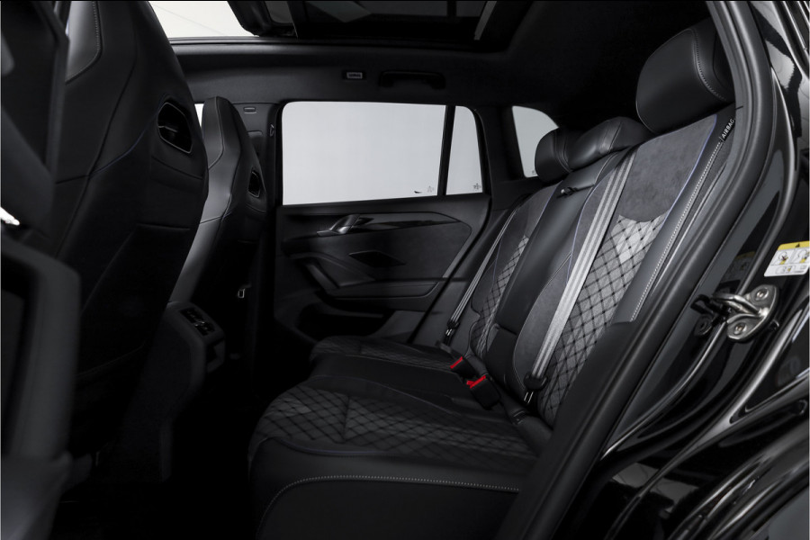 Volkswagen Tiguan 1.5 eHybrid 272 PK R-Line | Black Style | S/K-panodak | Adapt. Cruise | Stoel-+stuurverw. | App. Connect | Camera | LM 19" | 3777