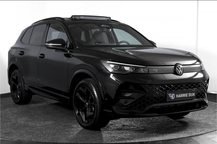 Volkswagen Tiguan 1.5 eHybrid 272 PK R-Line | Black Style | S/K-panodak | Adapt. Cruise | Stoel-+stuurverw. | App. Connect | Camera | LM 19" | 3777