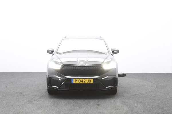 Škoda ENYAQ iV 60 KWH 180 PK Sportline, SOH 92 %, Warmtepomp, Panoramadak, Trekhaak