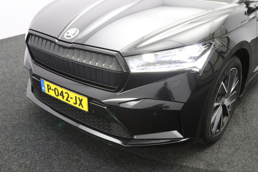 Škoda ENYAQ iV 60 KWH 180 PK Sportline, SOH 92 %, Warmtepomp, Panoramadak, Trekhaak