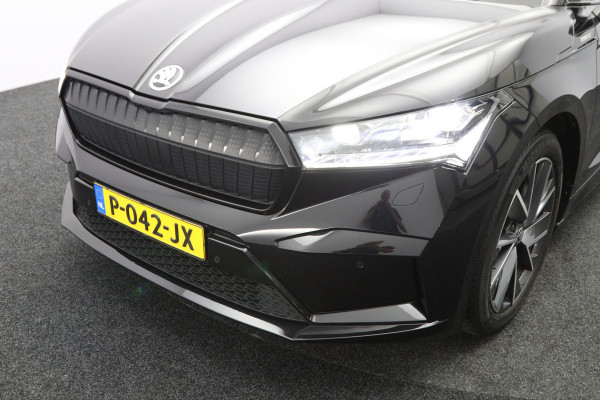 Škoda ENYAQ iV 60 KWH 180 PK Sportline, SOH 92 %, Warmtepomp, Panoramadak, Trekhaak