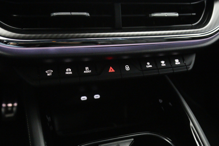 Škoda ENYAQ iV 60 KWH 180 PK Sportline, SOH 92 %, Warmtepomp, Panoramadak, Trekhaak