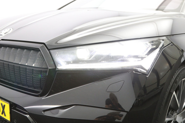 Škoda ENYAQ iV 60 KWH 180 PK Sportline, SOH 92 %, Warmtepomp, Panoramadak, Trekhaak