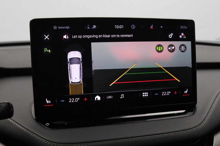 Škoda ENYAQ iV 60 KWH 180 PK Sportline, SOH 92 %, Warmtepomp, Panoramadak, Trekhaak