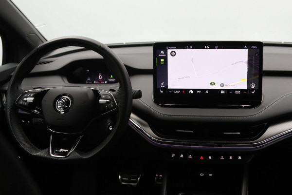 Škoda ENYAQ iV 60 KWH 180 PK Sportline, SOH 92 %, Warmtepomp, Panoramadak, Trekhaak