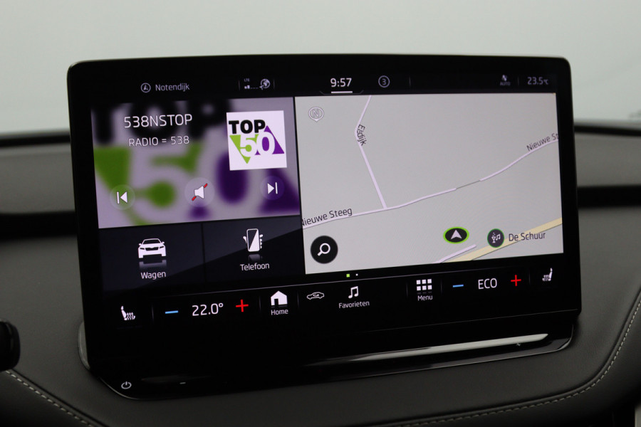 Škoda ENYAQ iV 60 KWH 180 PK Sportline, SOH 92 %, Warmtepomp, Panoramadak, Trekhaak