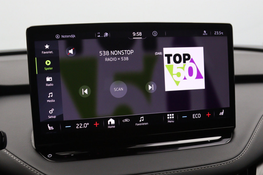 Škoda ENYAQ iV 60 KWH 180 PK Sportline, SOH 92 %, Warmtepomp, Panoramadak, Trekhaak