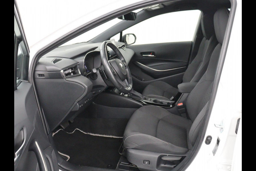 Toyota Corolla 2.0 Hybrid First Edition | Stoel & stuurverwarming | Navigatie | Carplay | Adaptive cruise | Full LED | Camera | Climate control | Bluetooth
