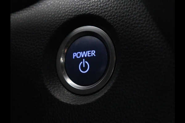 Toyota Corolla 2.0 Hybrid First Edition | Stoel & stuurverwarming | Navigatie | Carplay | Adaptive cruise | Full LED | Camera | Climate control | Bluetooth