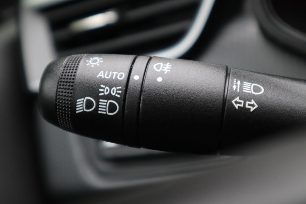 Renault Clio 1.0 TCe 90 Equilibre | Navi | Carplay |