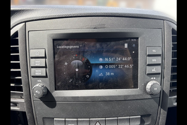 Mercedes-Benz eVito eVito 112 66kWh 280km WLTP 95.6% (SOH) Snelladen LED L2H1 Climate Control Cruise Control Carplay Camera Stoelverwarming