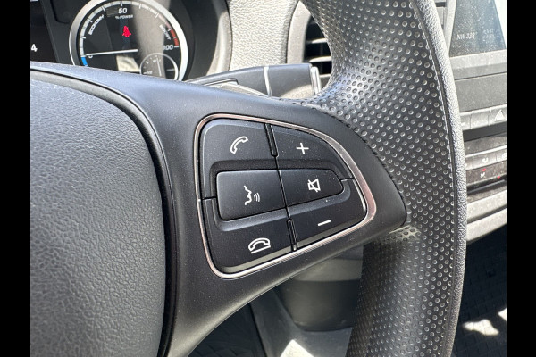 Mercedes-Benz eVito eVito 112 66kWh 280km WLTP 95.6% (SOH) Snelladen LED L2H1 Climate Control Cruise Control Carplay Camera Stoelverwarming