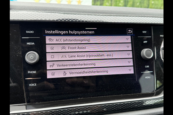 Volkswagen Taigo TSI 110PK DSG LIFE BUSINESS CAMERA/ACC/NAVI/CARPLAY