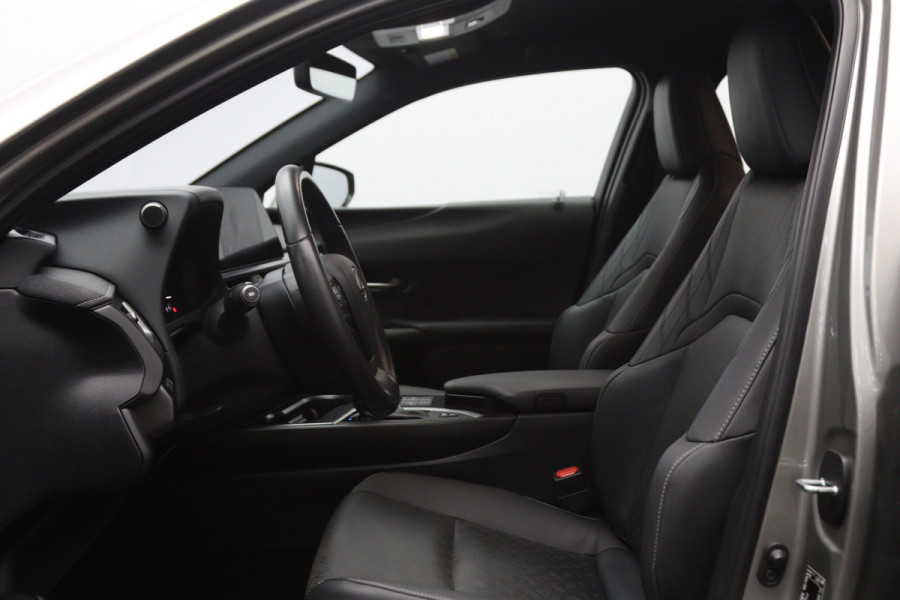 Lexus UX 250h 184 PK Comfort Line, Carplay, Adap. Cruise Control, Camera