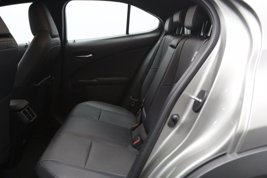 Lexus UX 250h 184 PK Comfort Line, Carplay, Adap. Cruise Control, Camera