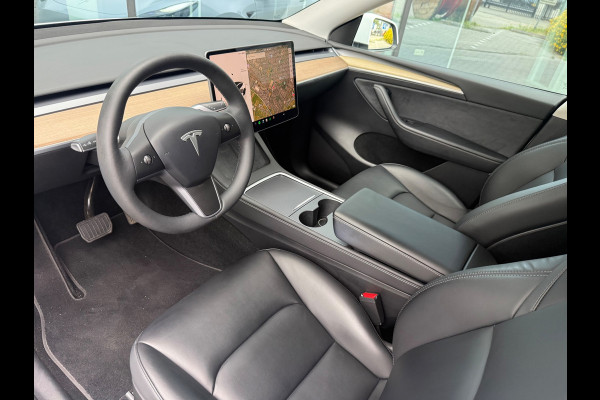 Tesla Model Y RWD 58 kWh - Navi - Leder - Panoramadak - Org.NL