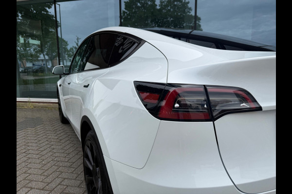 Tesla Model Y RWD 58 kWh - Navi - Leder - Panoramadak - Org.NL