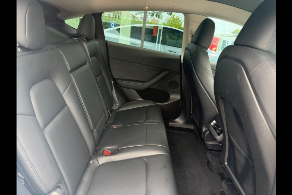 Tesla Model Y RWD 58 kWh - Navi - Leder - Panoramadak - Org.NL