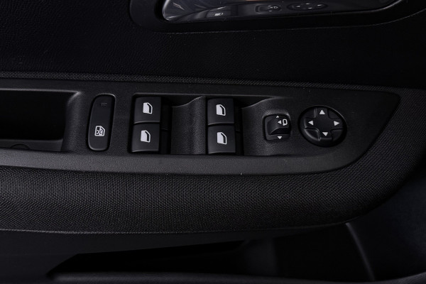 Peugeot 208 1.2 PureTech Active Pack (NAVIGATIE, CRUISE, 1e EIGENAAR, GOED ONDERHOUDEN)
