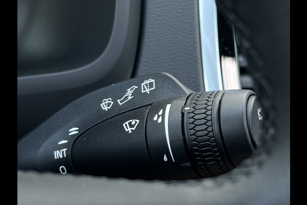 Volvo XC90 2.0 T8 Plug-in hybrid AWD Ultra Dark | Pano | Leder Pack | HUD | Trekhaak | Harman Kardon | 360 Camera