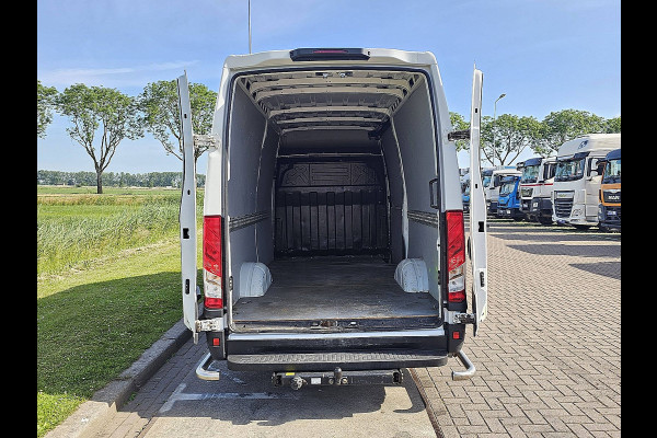 Iveco Daily 35S14 L2H2 Automaat Euro6 3.5T-Trekhaak 3-Zits Airco/ECC Standkachel 3-Zits Stoelverwarming