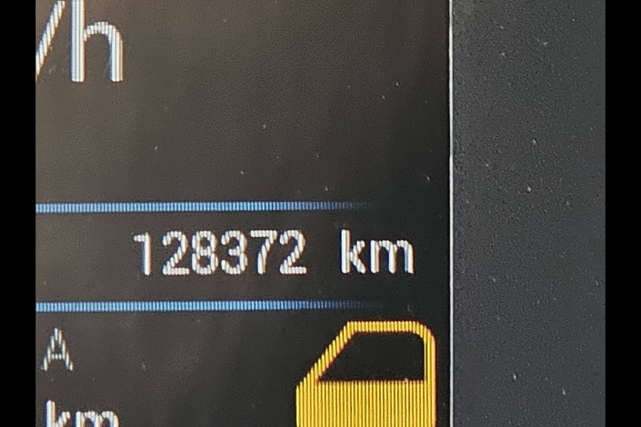 Iveco Daily 35S14 L2H2 Automaat Euro6 3.5T-Trekhaak 3-Zits Airco/ECC Standkachel 3-Zits Stoelverwarming